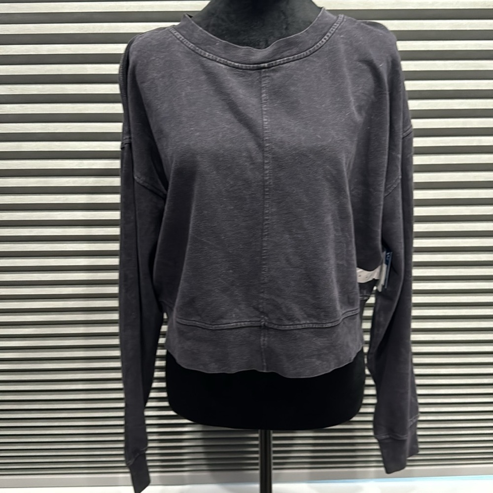 Crop sweater